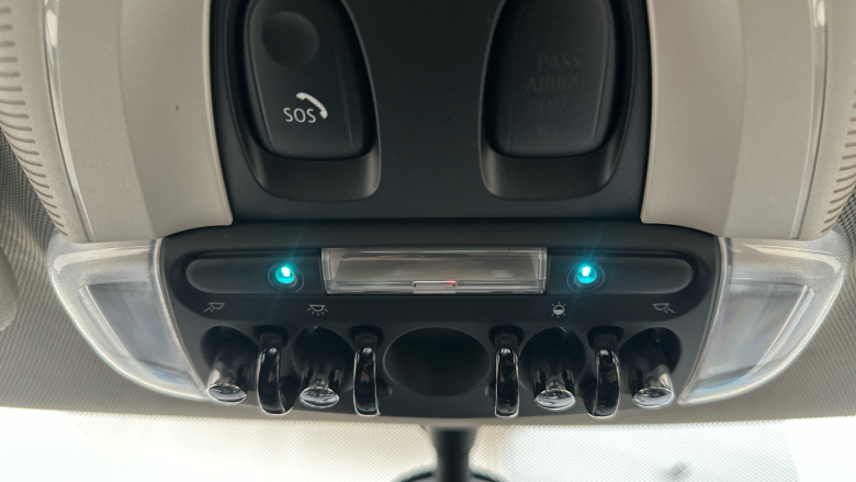 MINI Hatchback 1.5 Cooper Classic 5dr Auto Petrol Hatchback